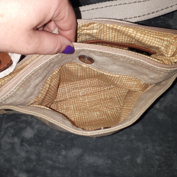 Fossil Maddox Purse - Picture 3 of 7